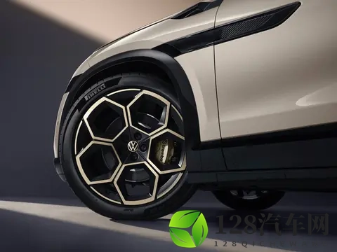 全尺寸纯电SUV与众08来了，瞄准都市家庭用户-2