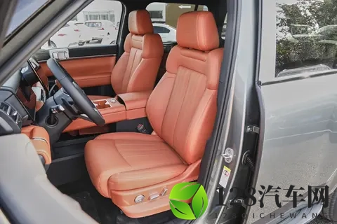 通勤不堵 + 露营能装!方程豹钛 7 把家用 SUV 玩明白了-2