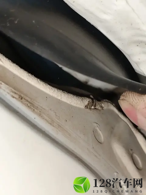 权益价3228万起 上汽全能旗舰 智己LS9上市-1