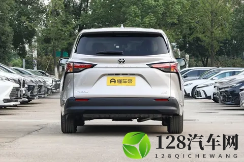 2026 款丰田赛那配置解析与选购建议-1