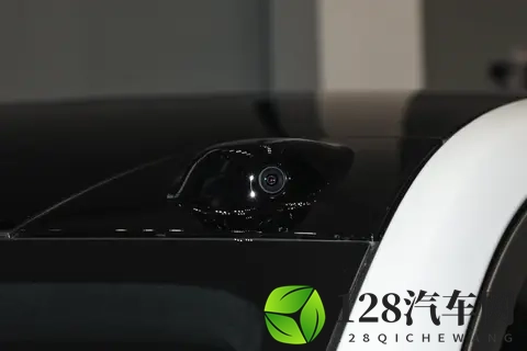 乐道L90 2025款 七座版Max：平衡价位与体验的家庭纯电伙伴-3