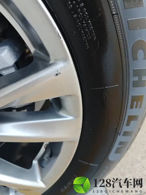 1488万！三年凯迪拉克XT5，豪华SUV代步优选-1