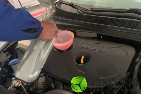 1年只行驶2000公里,可以2年换一次机油吗?修理工告诉你答案!-1