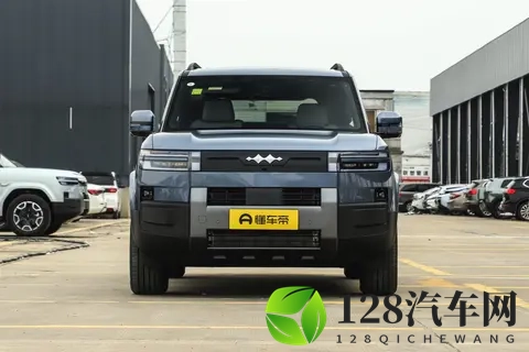 2025 款方程豹钛 7 200KM 两驱 Max 版深度试驾:用细节重塑家庭出行-2