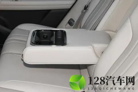 增程车被吐槽？这款13万级SUV，解决油耗高、加速慢、噪音大-1