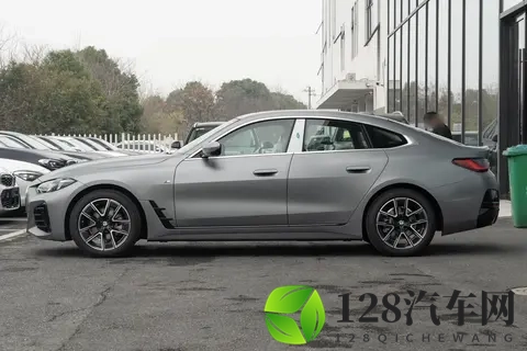 2024 款宝马 4 系选购攻略：动力适配与款式选择的实用分析-3