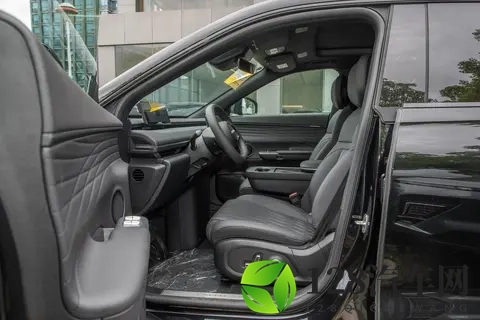 2025 款星纪元 ET 纯电版 Max 城区辅助驾驶,城市出行优选SUV?-3