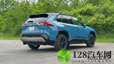 一款价格更高的丰田混合动力车销量将超过普锐斯双子星-3