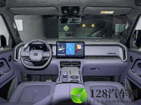 30万级全能王!国产增程版“卫士”亮相,轴距超3米,配6_7座可选-2