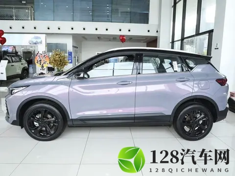 吉利全新小型SUV即将上市!或不超7万起,外观精致,搭载15T动力-2