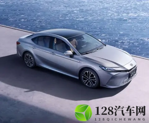 丰田全球召回330万辆车！倒车摄像头软件缺陷致画面黑屏免费升级-2