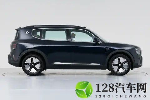 奔驰设计+雷神混动+大空间，这台20万内的SUV真香！-1