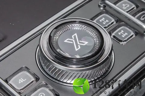 3299万起，硬派越野六边形战士来了！别错过上市限时十重权益-2