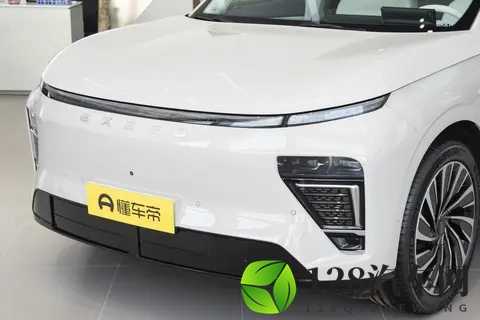 带全家试驾星纪元ET，被彻底征服！家用选它再适合不过-3