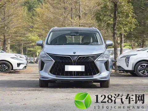 全新国产插混MPV上市！外观动感十足，15T插混，综合续航1300Km-2