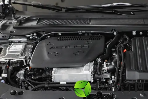 四驱轿跑15万起？买车不能只看价格，星纪元ES的优势和短板在这里-1