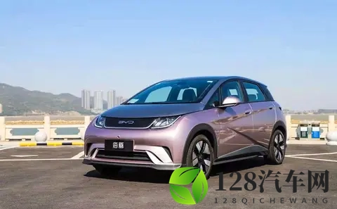 精致生活的代步伙伴,四款适合年轻女性的新能源车,你喜欢哪款?-3