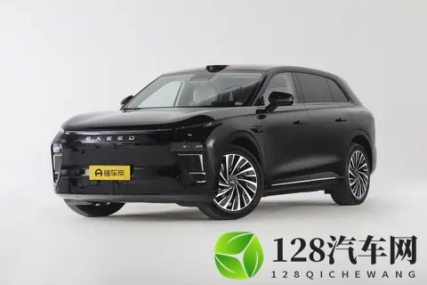 飞鱼底盘20+猎鹰辅助驾驶，操控扎实，这款增程中大型SUV家用香-3