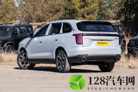 全系20T+8AT，带你看捷途X70L，家用七座SUV新标杆-3