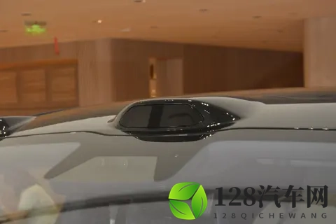 蔚来ET9地平线特别版：国产高端旗舰轿车，不输传统豪华车？-1