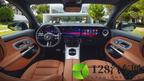 奔驰 GLB EV 要来了！巨屏内饰 + 冬天续航不缩水，是不是你要的科技感-1
