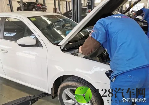 大众朗逸适合哪种机油?2025年实测解析:分排量适配+避坑指南-1