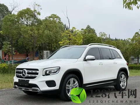 13万多拿下奔驰GLB，2022年白色款，家用代步香不香？-3