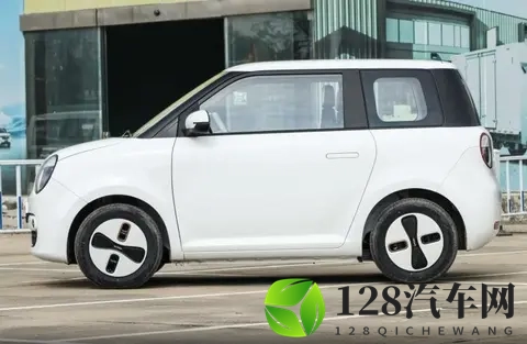 不到6万就能买301km续航代步车？外形呆萌，宁德时代电芯-2