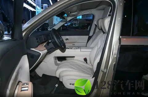 也要在大块头SUV里分一杯羹，奇瑞风云T11增程大六座，价格能打？-1