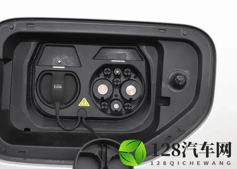 东风奕派eπ007+正式上市 标配激光雷达，售1399万起！-1