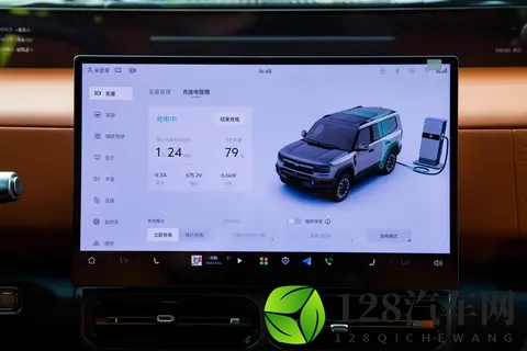 25万买台国产方盒子，标配三把锁，还配卫星电话，靠谱吗？-2