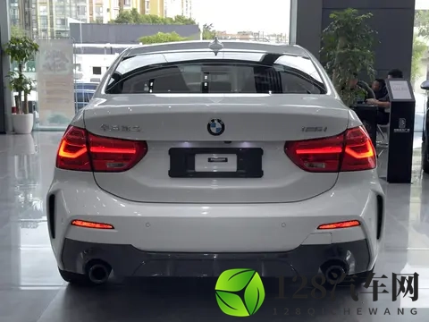 10万出头收准新宝马1系，圆你蓝天白云梦-2