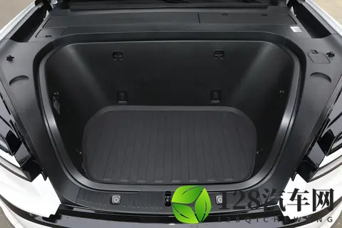 上市86天交付破3万，租电车价立减86万，这款大三排SUV适合家用-1