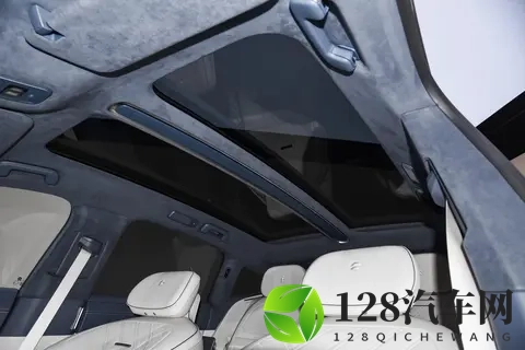 来ET9地平线版深度体验：行政旗舰的“科技感”是噱头还是硬实力-2