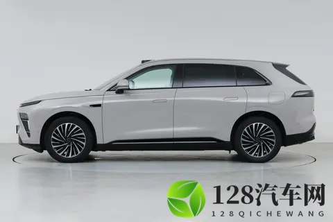 3018 万元买增程四驱大五座 SUV，这车怎么样？-2