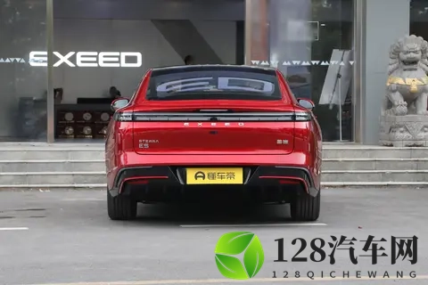 解析2025款星纪元ES：续航超700km，底盘质感越级，适合年轻人-3