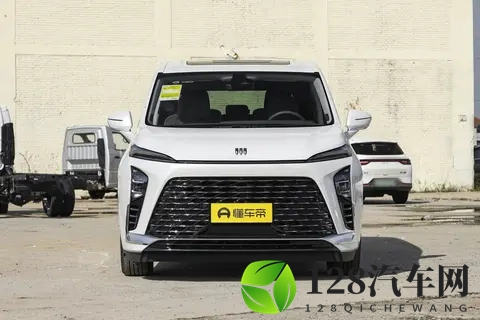 别克GL8五款不同车型，详细对比分析，看完就知道怎么选了-3