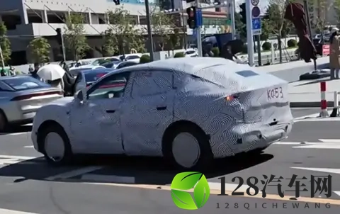 小鹏MONA SUV要来了，轿跑SUV风格， 2026年推出-1