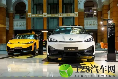 原极氪、岚图高管刘展术出任大众安徽COO,“金标大众”最后一搏-2