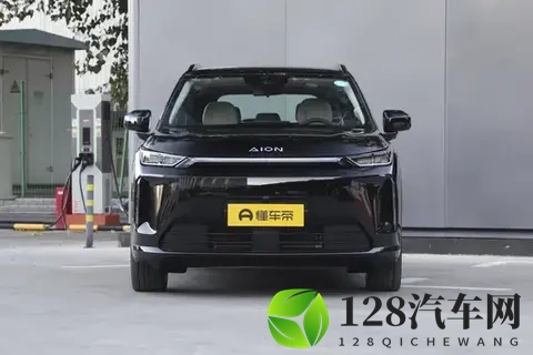 家用新能源SUV新选择 广汽埃安i60到店实拍，多方位体验-1