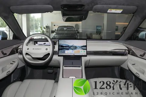 2025 款星纪元 ES：1528 万起，家用通勤与出游优选！-3