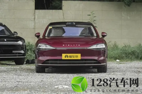 11月20日上市&预售318万起 新款享界S9开订72小时订单突破8000台-3