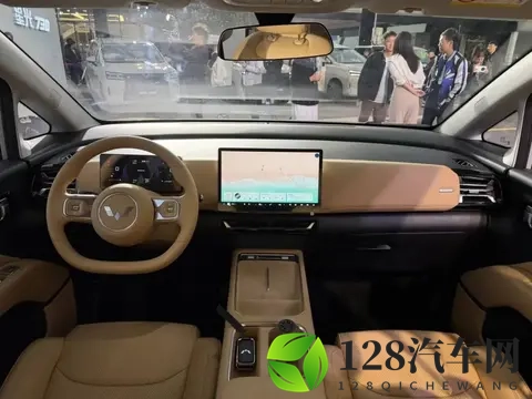 官方指导价730-1098万元 五菱星光730正式上市-1