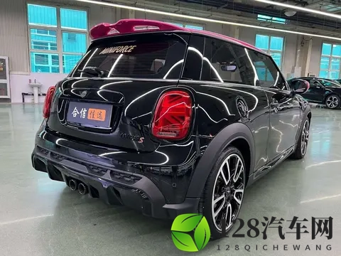 20万内玩转小钢炮!准新MINI COOPER S赛车手-3