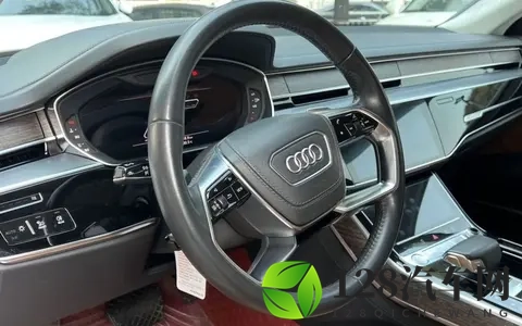 奥迪终于“妥协了”！暴跌24万，长超5米3+quattro四驱-2