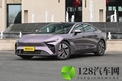 15万起闭眼冲！2025款星纪元ES：1645km续航+508TOPS智能辅助驾驶-1