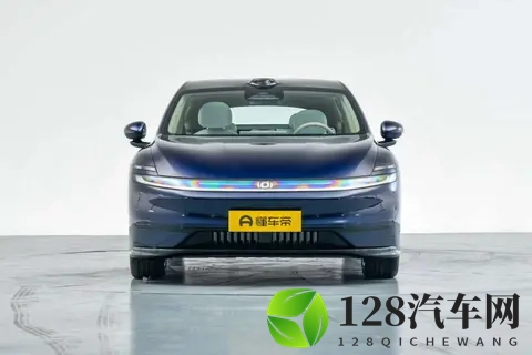 又一款9系 智己旗舰车型LS9预售33.69万元起-1