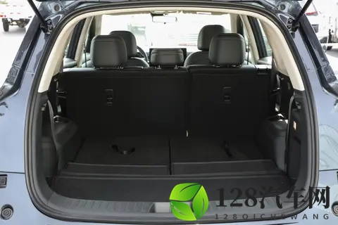 到店体验第三代蓝电E5 PLUS，230km 越级续航真香-3