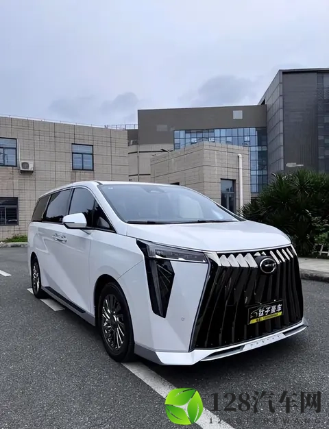 放弃埃尔法，选择传祺M8宗师，是我今年最明智的决定！-1