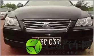 全汉字车牌上路被人举报?交警来到笑了:我真管不了-1